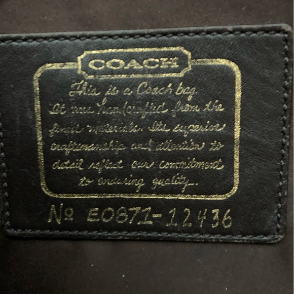 Vintage Coach Tote and or Diaper Bag 7 pockets inside, 2 outside slots & zipper - Picture 16 of 17